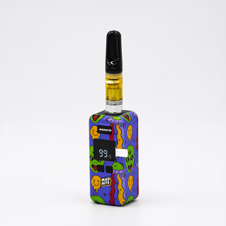 Alien Smiley — MadHits™ BOXR 510 Battery